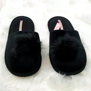Victoria Secret black slippers fur women size L New